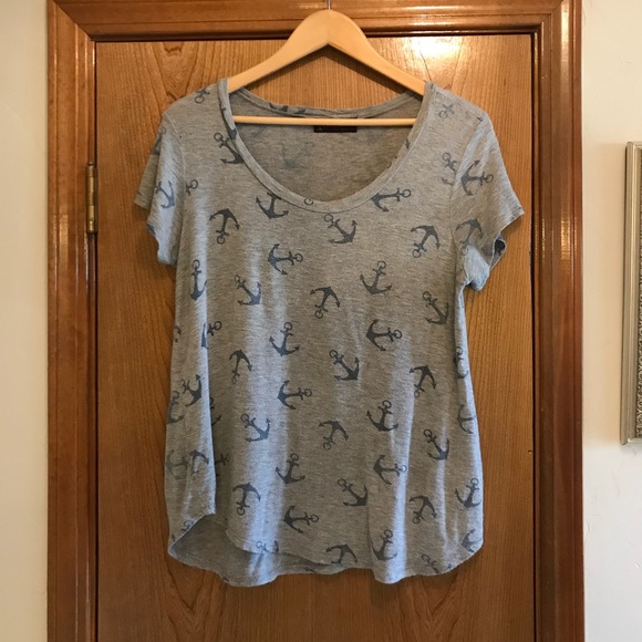 Annabelle Tops - 🐞HOLD🐞ANNABELLE Anchor t shirt